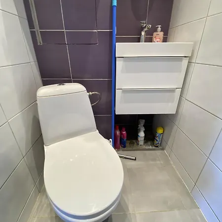 20 Minutes From Center W Coffee, Tea, Tv, And Parking Apartament *
