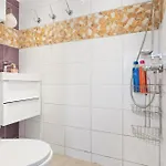 20 Minutes From Center W Coffee, Tea, Tv, And Parking 아파트 브라티슬라바