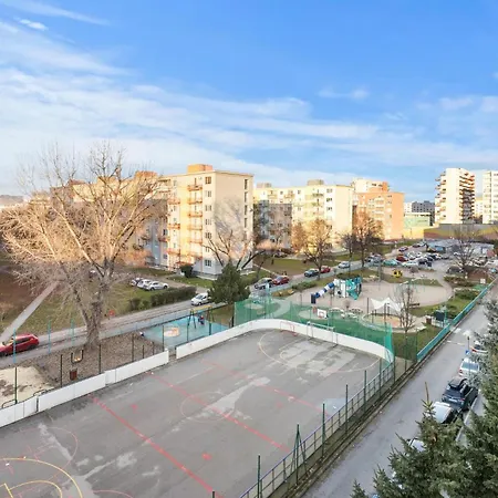 公寓 20 Minutes From Center W Coffee, Tea, Tv, And Parking *